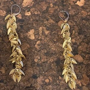 Boutique gold tone leaf detail drop earrings